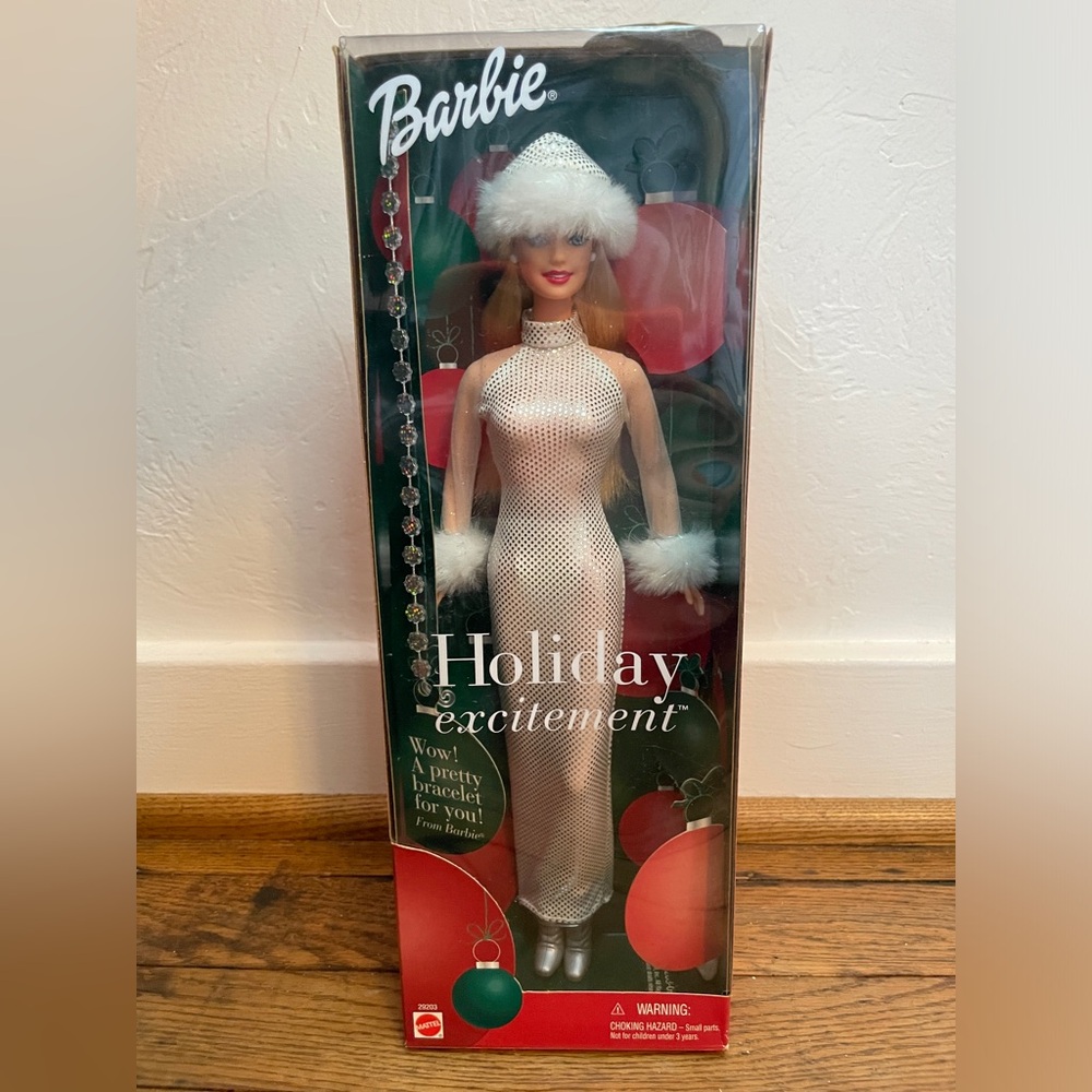 New in Box Holiday Excitement Blonde Barbie 2001